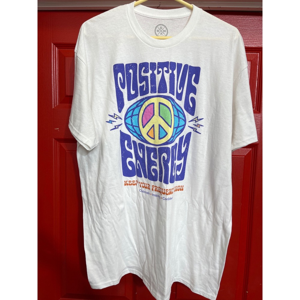 D&M Positive Energy Peace Sign Graphic T-Shirt White XL Cotton Crewneck Tee